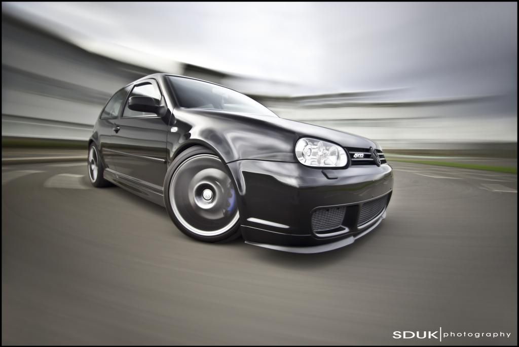 IMAGE: http://i15.photobucket.com/albums/a351/sduk/ScottR3227.jpg