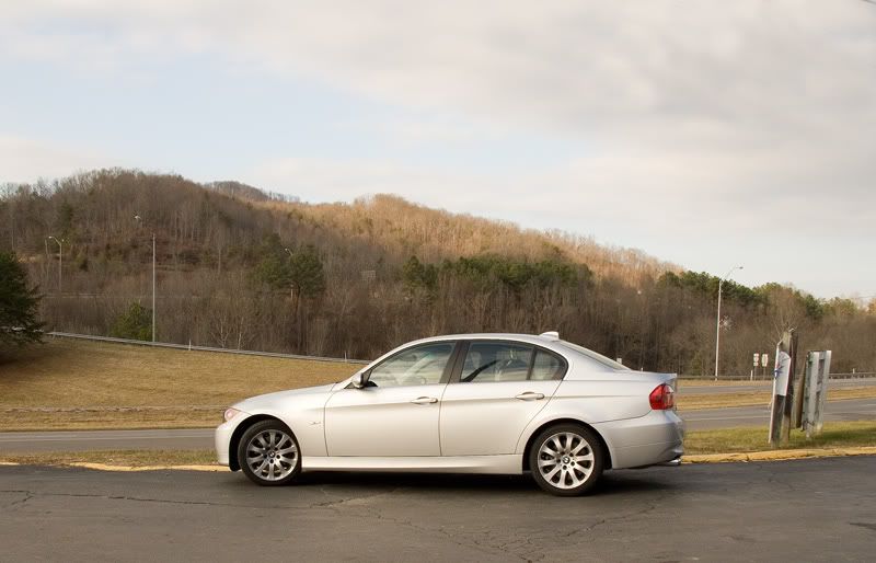 IMAGE: http://i15.photobucket.com/albums/a352/jholbrook/Christmas%202005%20Photos/tnbmw1.jpg