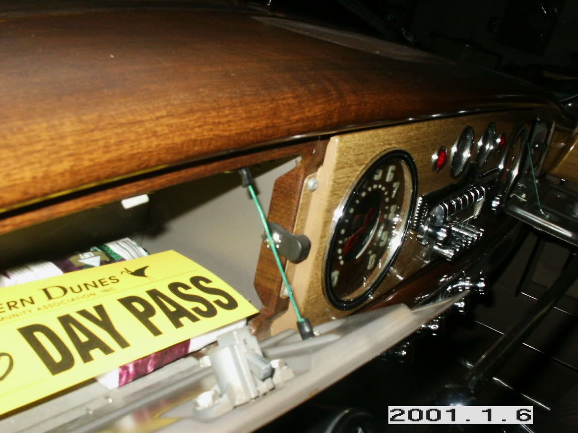 hudsonglovebox003.jpg