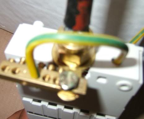 Why metal junction box for SWA cable? | DIYnot Forums
