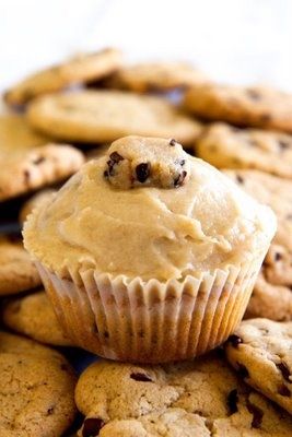 Cookie Dough Cupcakes, Cookie Dough, Cookie Dough Frosting recipe, specialty cupcakes, dessert recipes, 
