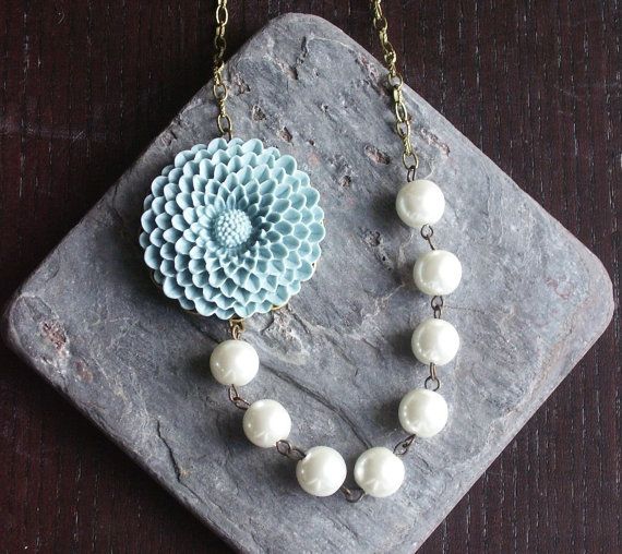 vintage-inspired jewelry, blue vintage necklace, asymmetrical necklace, statement necklace 
