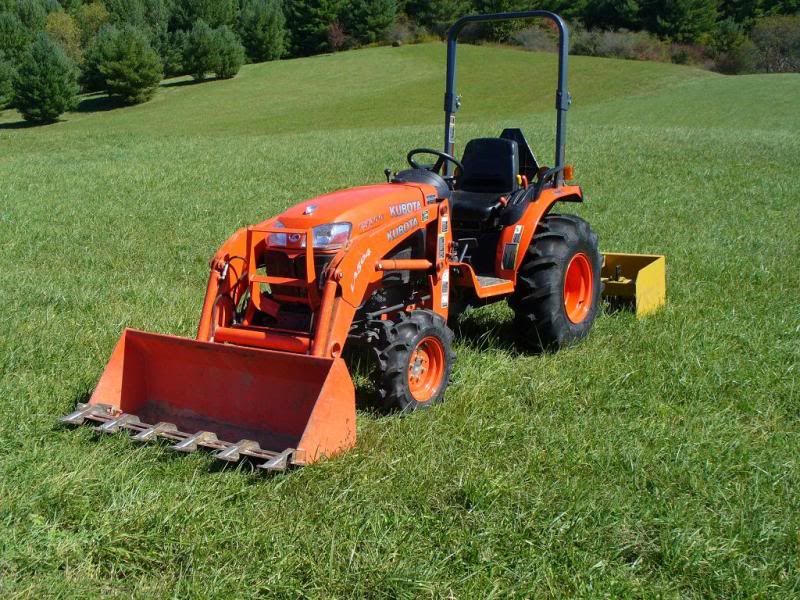 tractor004sm.jpg