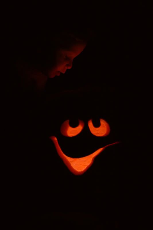 IMAGE: http://i15.photobucket.com/albums/a359/Michellejk/10302006000098.jpg