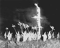  photo 250px-Klan-in-gainesville.jpg