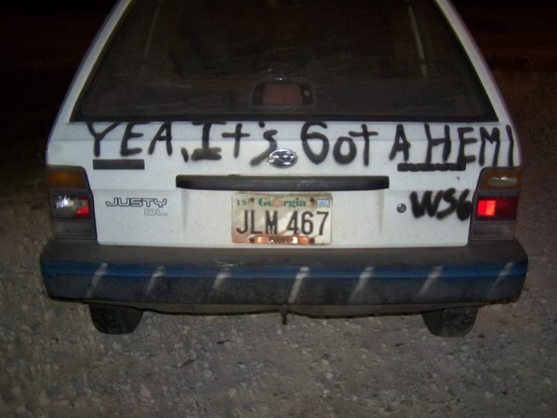 hooterskells038.jpg