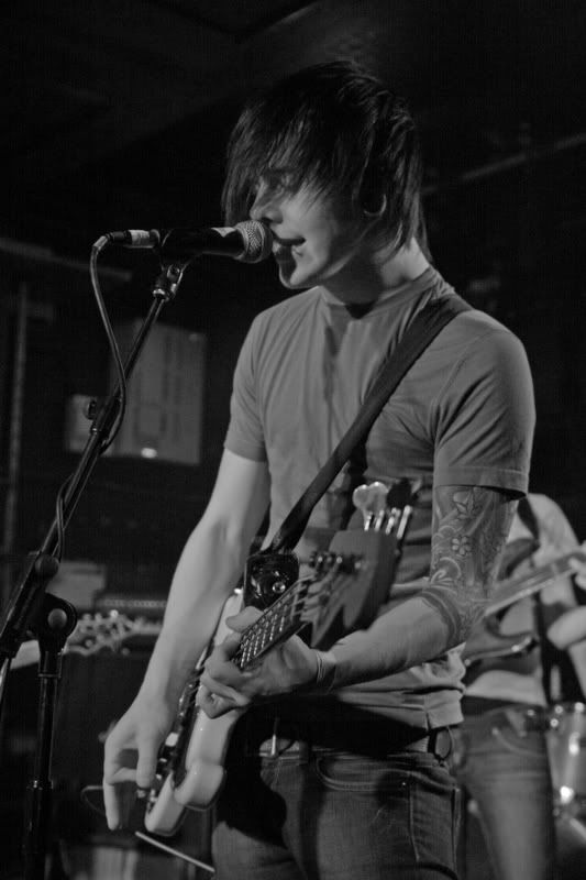 IMAGE: http://i15.photobucket.com/albums/a369/graemepattison/Penknife13.jpg