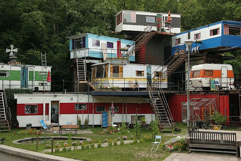 http://i15.photobucket.com/albums/a369/nanasha/redneck-mansion.jpg