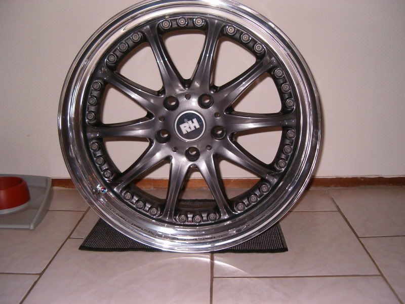 [img width=800 height=600]http://i15.photobucket.com/albums/a373/PaulMpower/HPIM2318.jpg[/img]