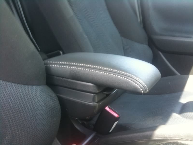 Honda fit zeta armrest #2