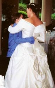 Image hotlink - 'http://i15.photobucket.com/albums/a376/smileywoman/Our%20Wedding/Maria_Evan.jpg' Image hotlink - 'http://i15.photobucket.com/albums/a376/smileywoman/Our%20Wedding/Maria_Evan.jpg'