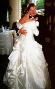 Image hotlink - 'http://i15.photobucket.com/albums/a376/smileywoman/Our%20Wedding/firstdanceD.jpg' Image hotlink - 'http://i15.photobucket.com/albums/a376/smileywoman/Our%20Wedding/firstdanceD.jpg'