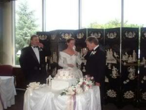 Image hotlink - 'http://i15.photobucket.com/albums/a376/smileywoman/Our%20Wedding/thetoast.jpg' Image hotlink - 'http://i15.photobucket.com/albums/a376/smileywoman/Our%20Wedding/thetoast.jpg'