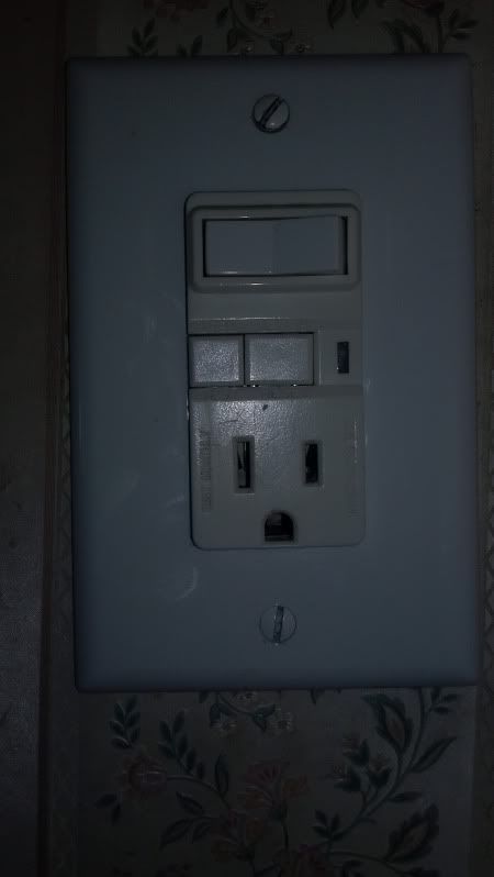 Trying to wire exhaust fan/light using gfci switch outlet combo