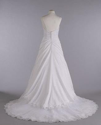 davidsbridal-weddinggownback.jpg picture by nabi321