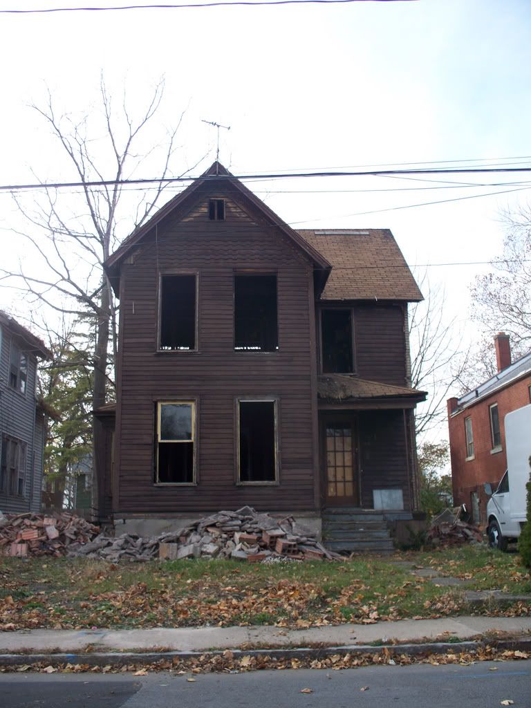 Abandoned House Niagara Falls, New York Photo by AGhost_ Photobucket