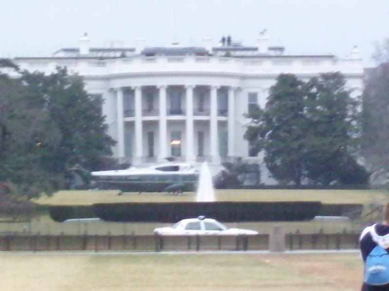 Marine One landing on the south lawn