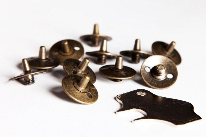 spikes-metal.jpg