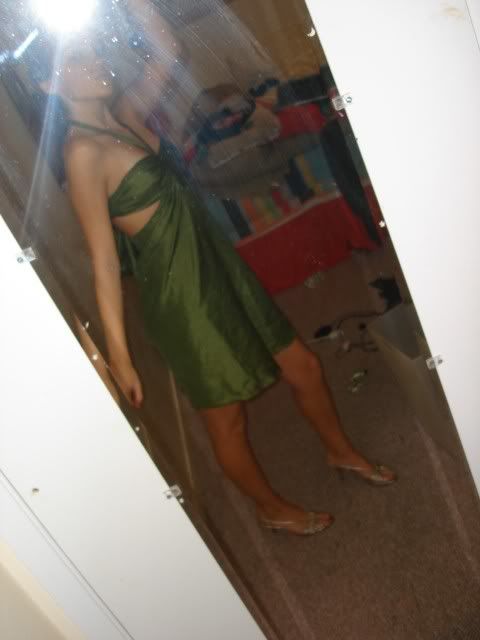rihanna green dresses. rihanna#39;s green dress EDIT: I
