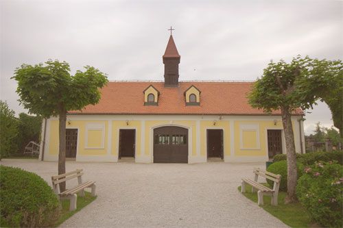 Photobucket - Video and Image Hosting