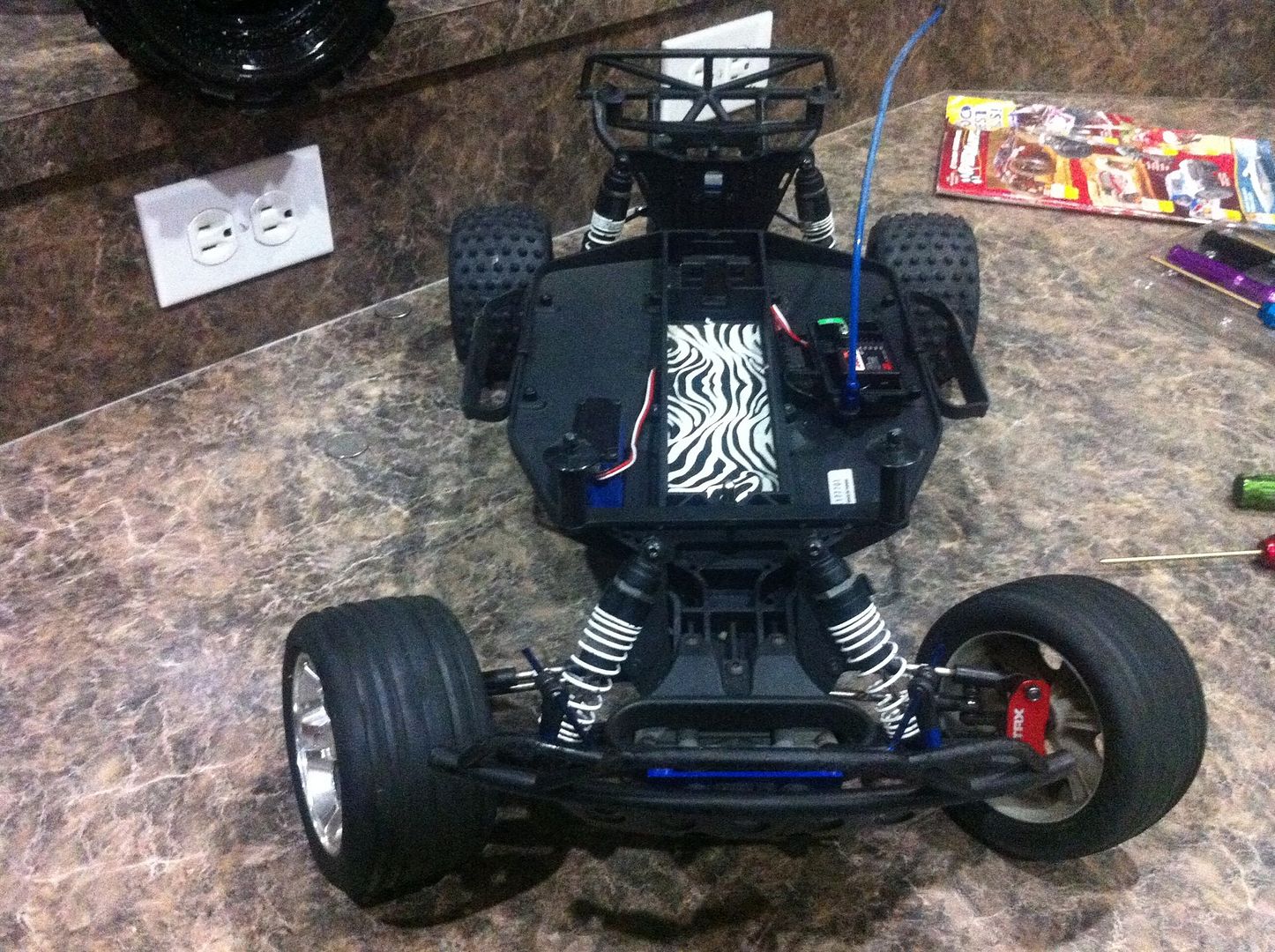 traxxas slash motor size