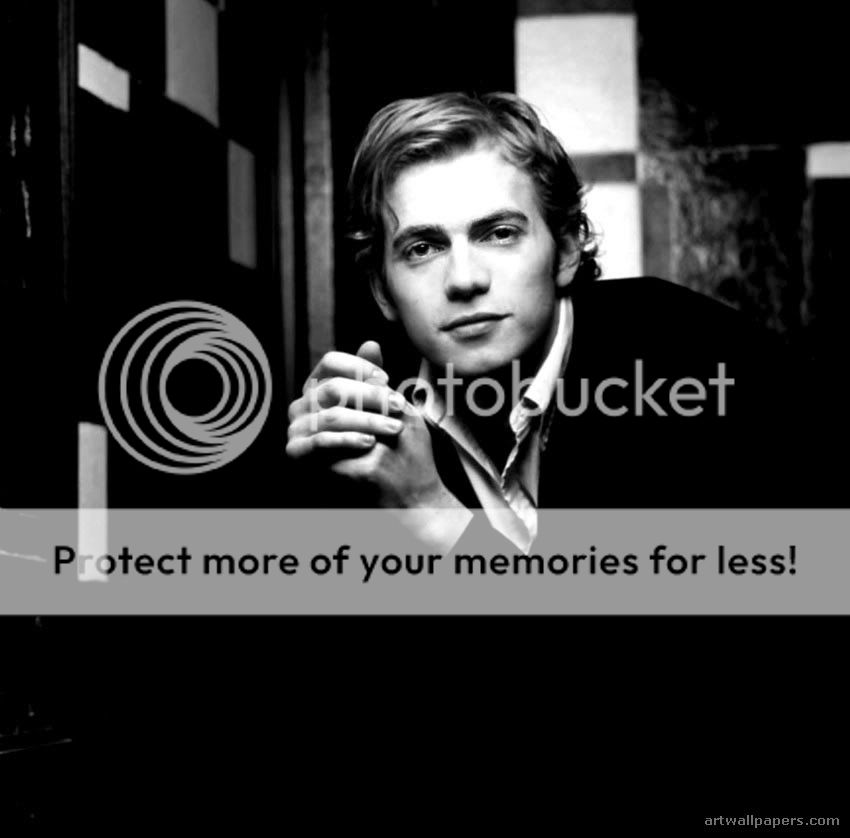 http://i15.photobucket.com/albums/a376/torie1/hayds/hayden_christensen114.jpg