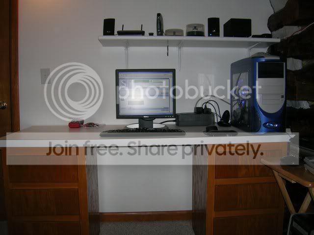 desk1.jpg